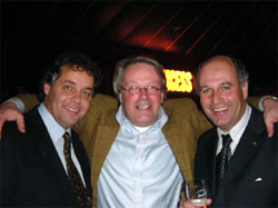 Milano ontmoet Joep van den Nieuwenhuis (Begeman groep) samen met Aad Ouborg (Princess)