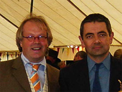 Milano ontmoet Rowan Atkinson (Mister Bean)