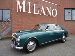 Een schitterende Lancia Aurelia B20 4 series in Dark Green, met creme lederen interieur.